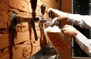 Curitiba ganha roteiro turístico de cervejas artesanais